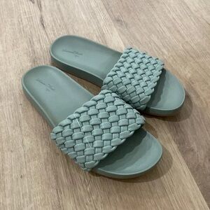 Universal Thread Braided Slide Sandals in Light Green